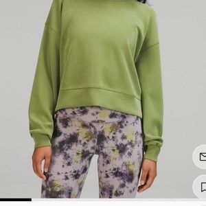 Lululemon crewneck in Green foliage